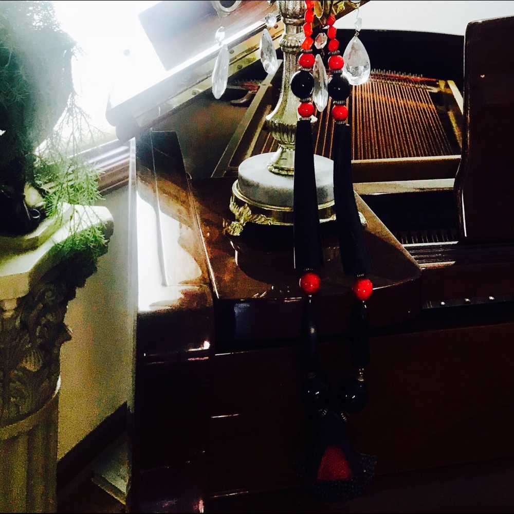 Red And Black Statement Necklace - image 5